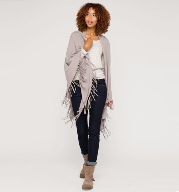 Poncho en cachemire coupe ample Poncho en cachemire coupe ample