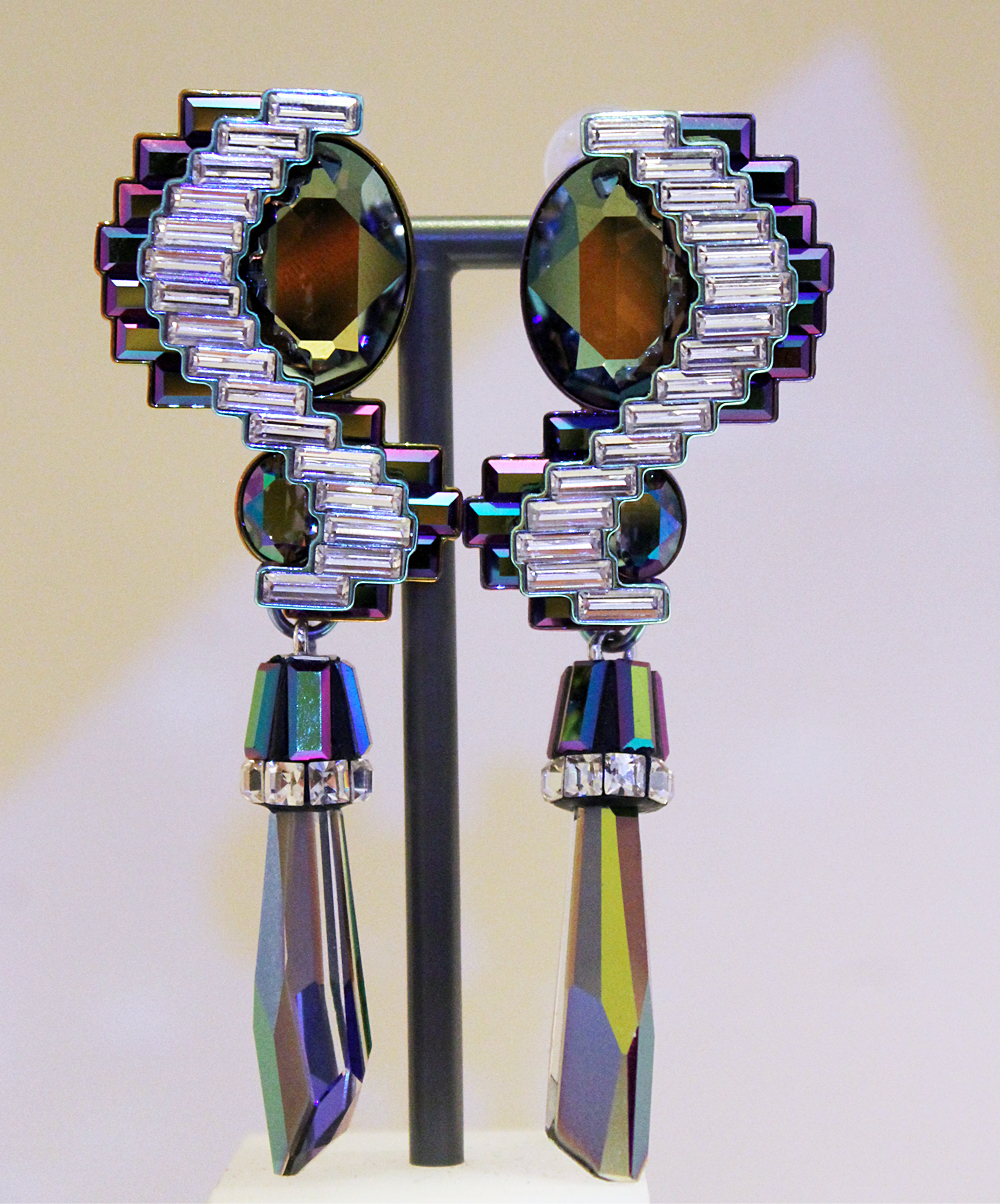 swarovski cystal galaxy fluorescent boucles doreilles clip swarovski cystal galaxy fluorescent boucles doreilles clip